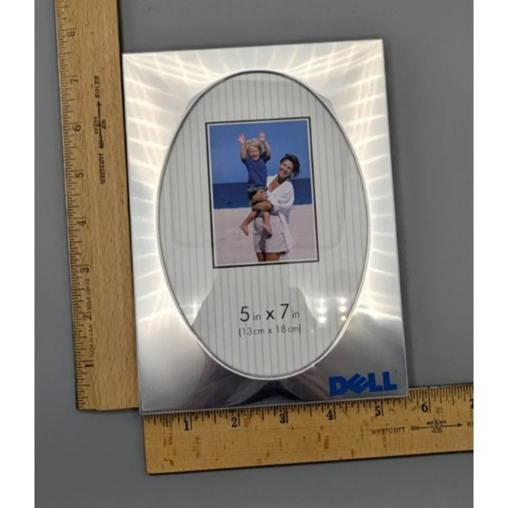 Dell Computer Picture‎ Frame Silver 5x7 Photo Oval Shiny Chrome Flaw